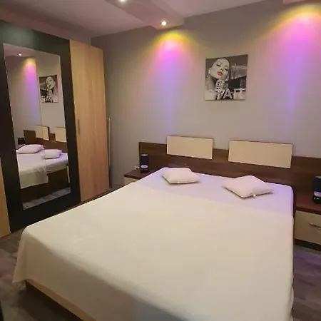 Butterfly Apartment Free Parking 10 Min Beach Constanta