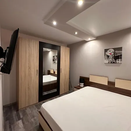 Butterfly Mamaia Intrare Apartman